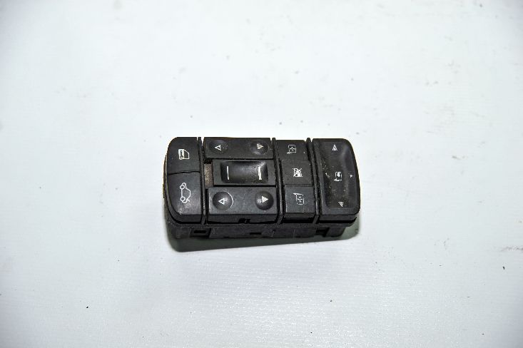 COUPE ÇIKMA YEDEK PARÇA FİAT ÇIKMA YEDEK PARÇA   (187)CAM DUGMESI